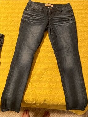 Nine West Vintage Dark Wash Straight Leg Jeans in Indigo